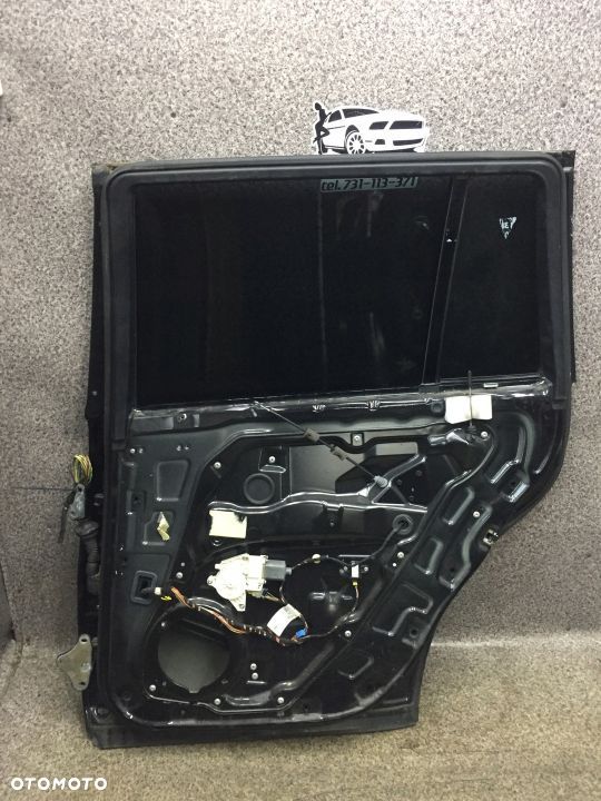 GL X164 drzwi prawy tyl tylne 197U KeylessGo Chrom - 6