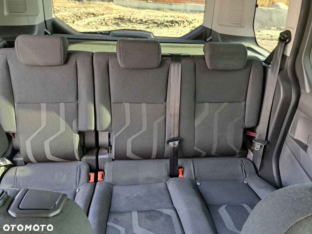 Ford Tourneo Connect ver-1-0-ecoboost-start--stop-titanium - 14