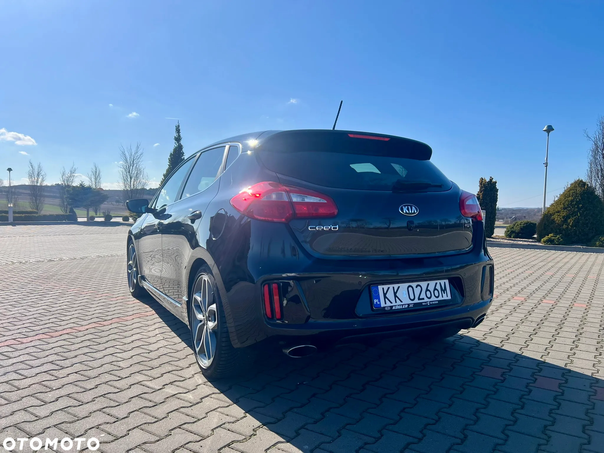 Kia Ceed 1.6 T-GDI GT - 3