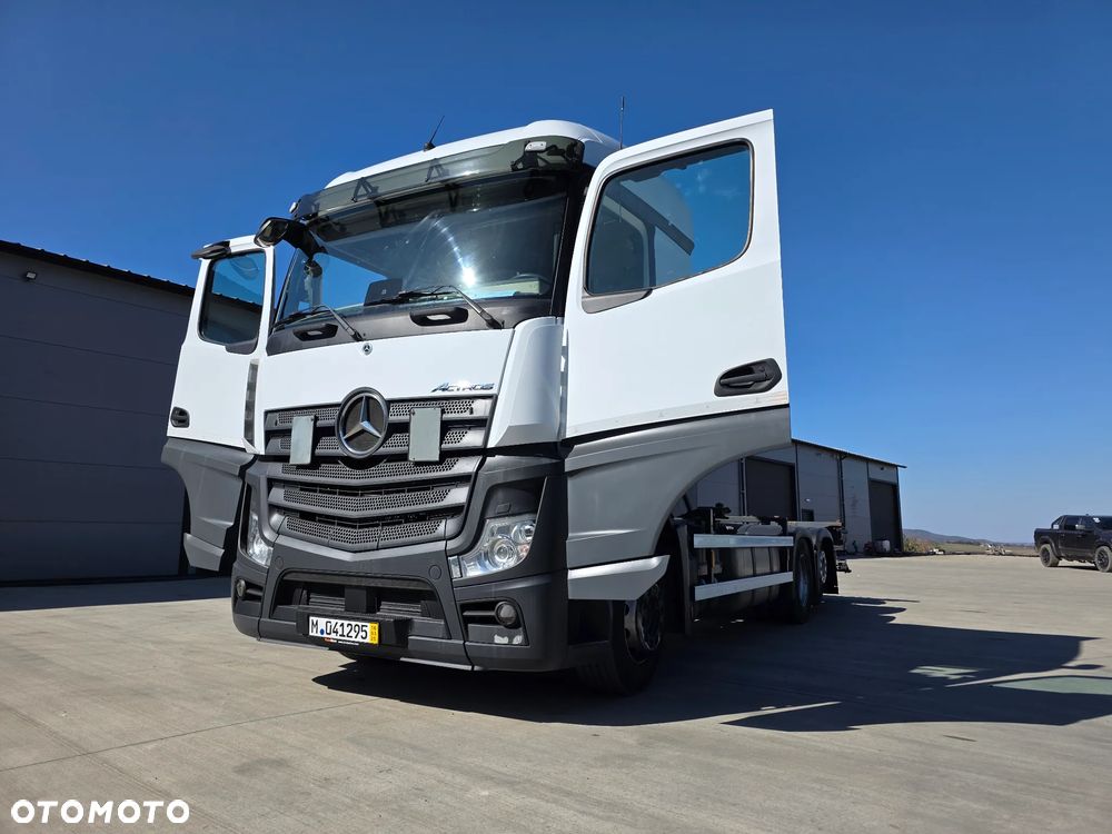 Mercedes-Benz ACTROS - 4