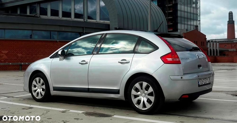 Citroen C4 2006 photo 3