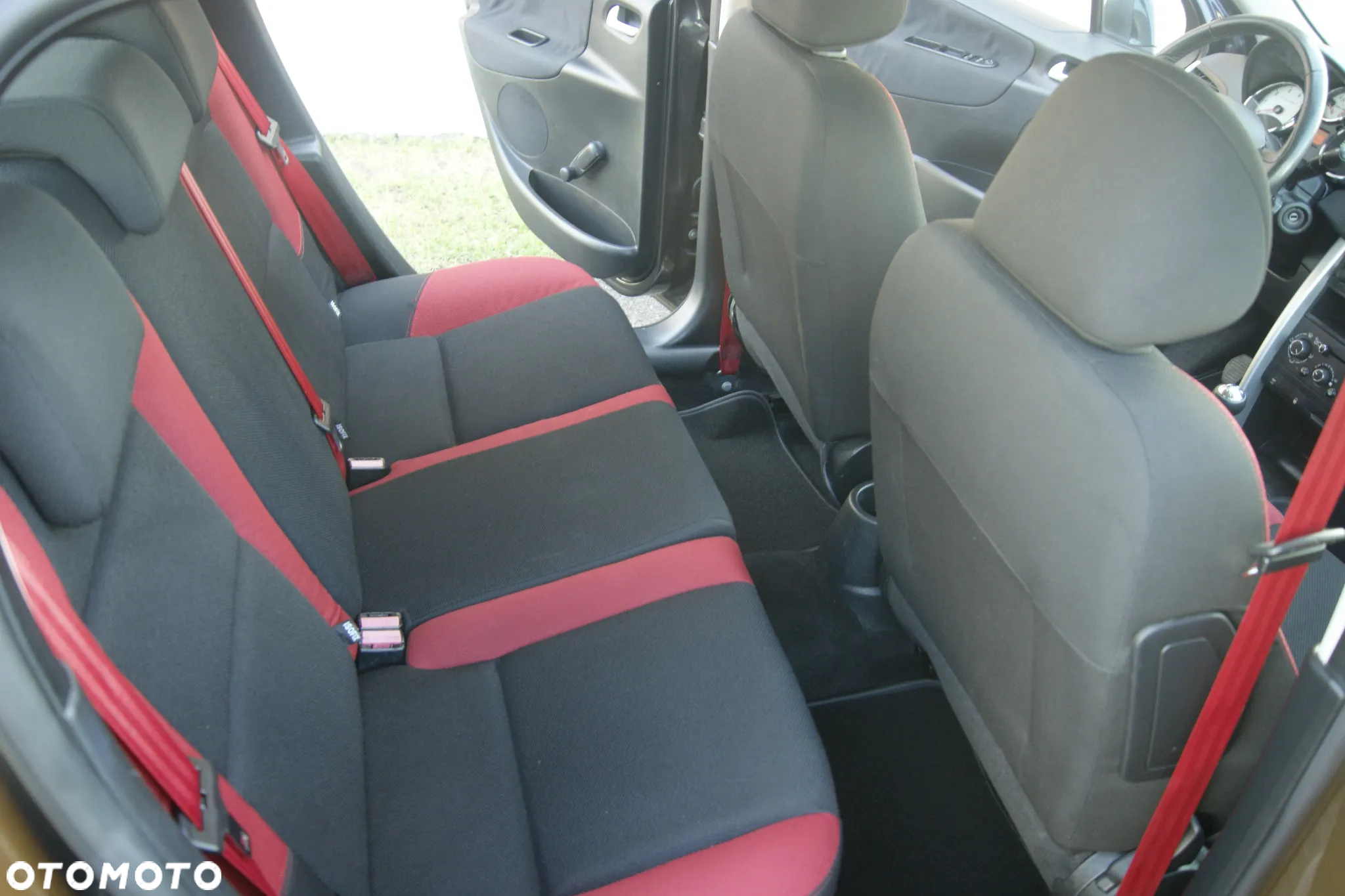 Peugeot 207 75 Urban Move - 12