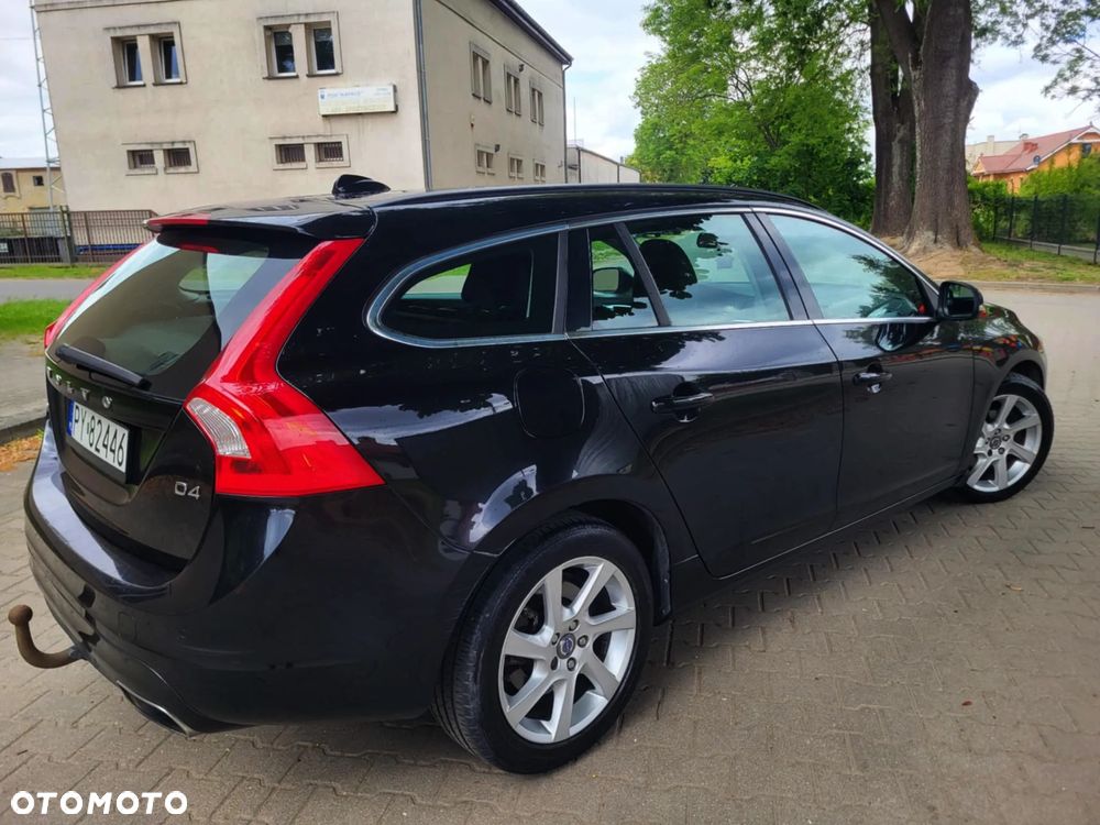 Volvo V60 D4 Drive-E Momentum - 6