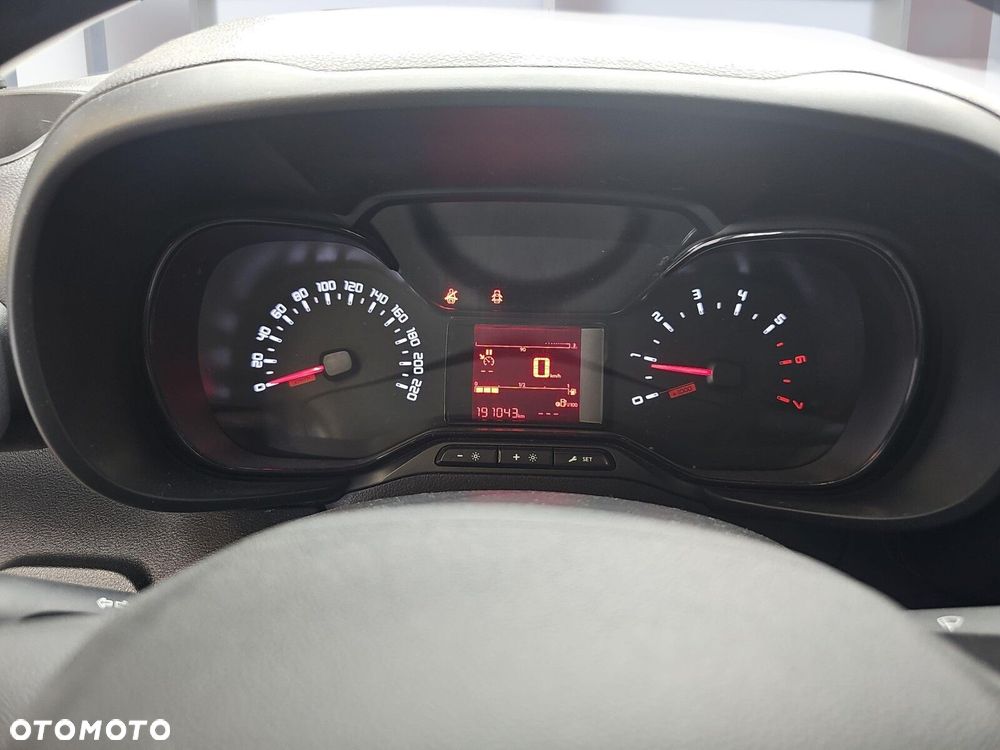 Toyota ProAce 2.3T 1.5D-4D 100KM long Furgon Active - 23