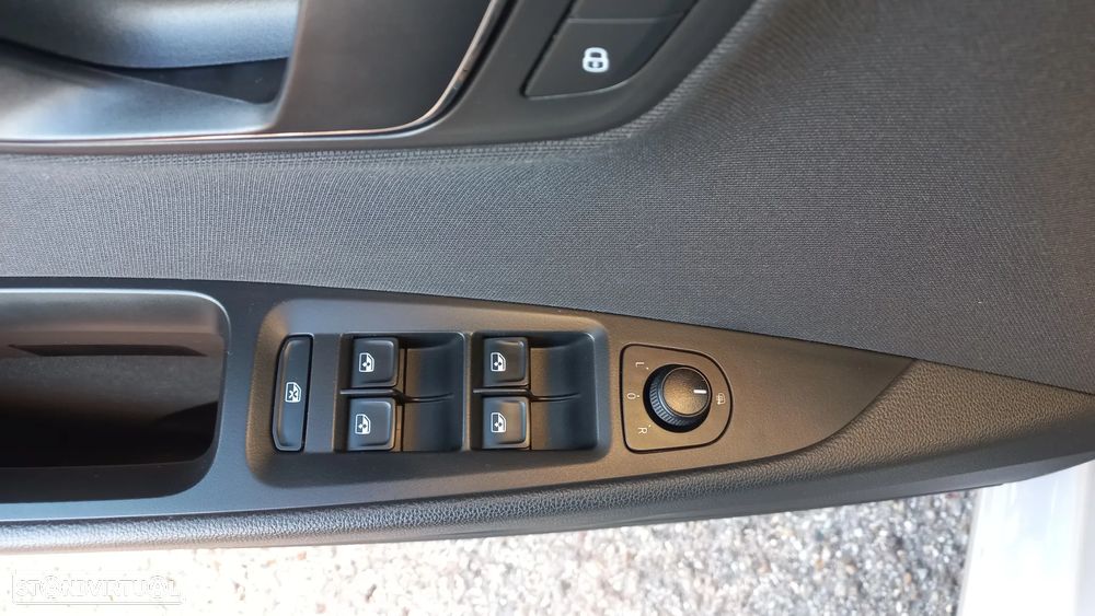 SEAT Leon ST 1.6 TDI Style DSG S/S - 18