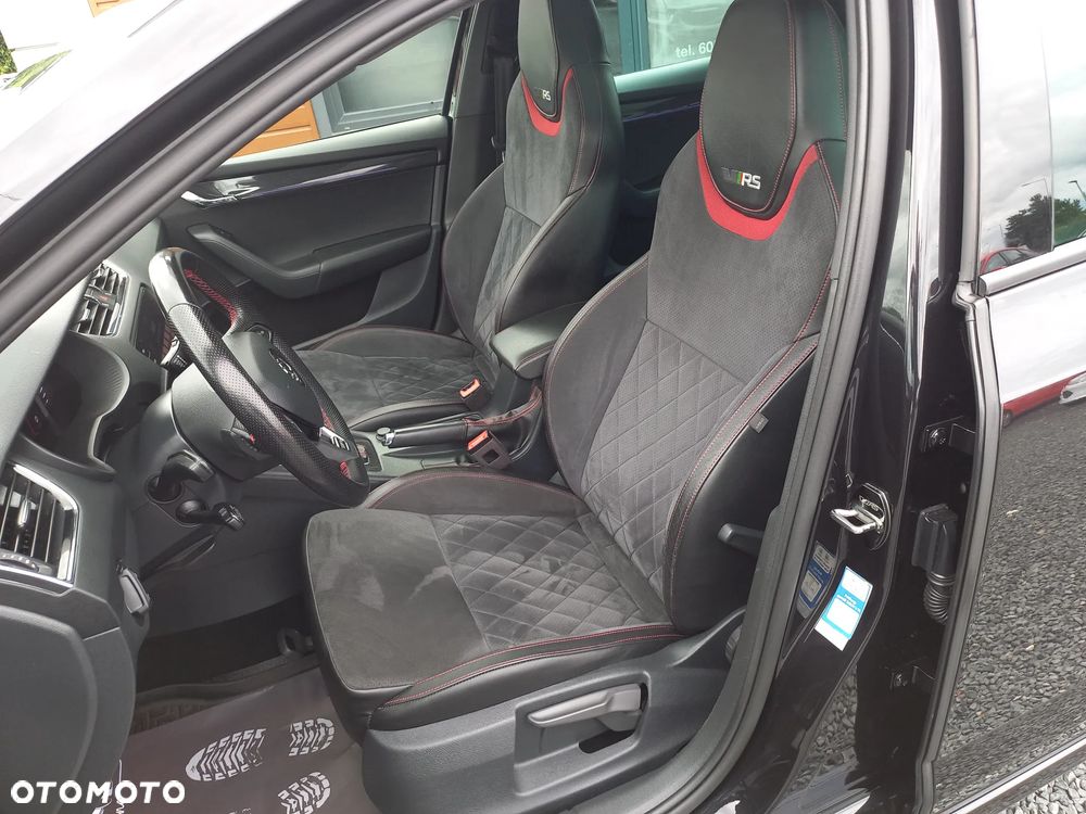 Skoda Octavia 2.0 TDI SCR RS DSG - 17