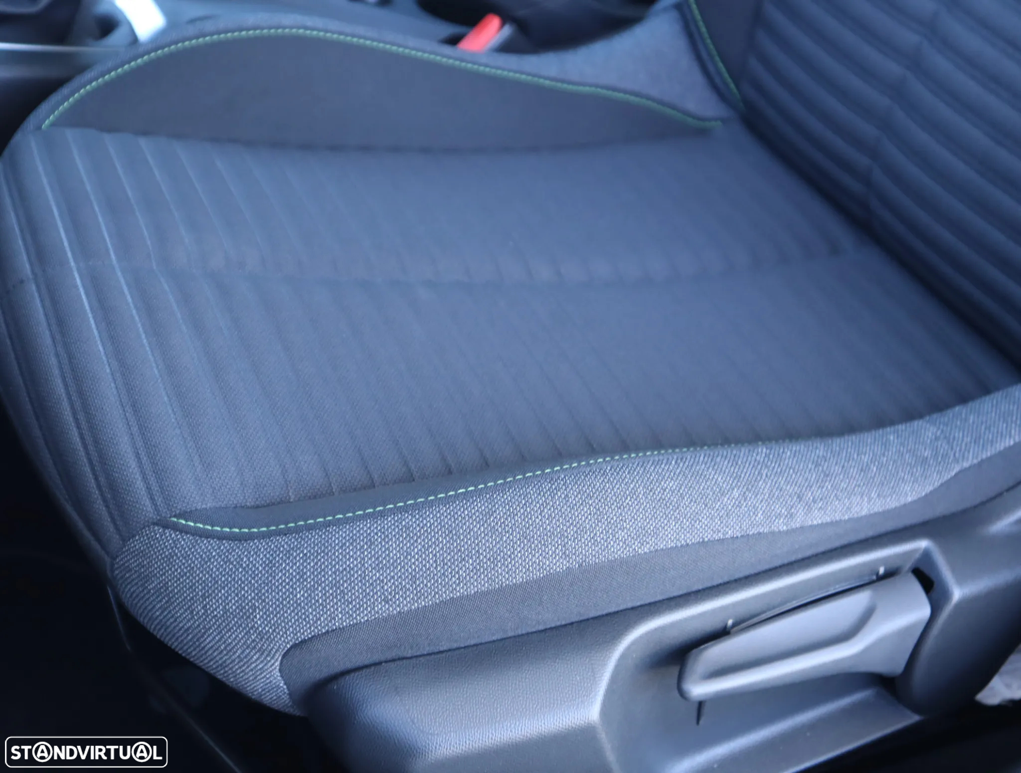 Peugeot 208 1.2 PureTech Active Pack - 24