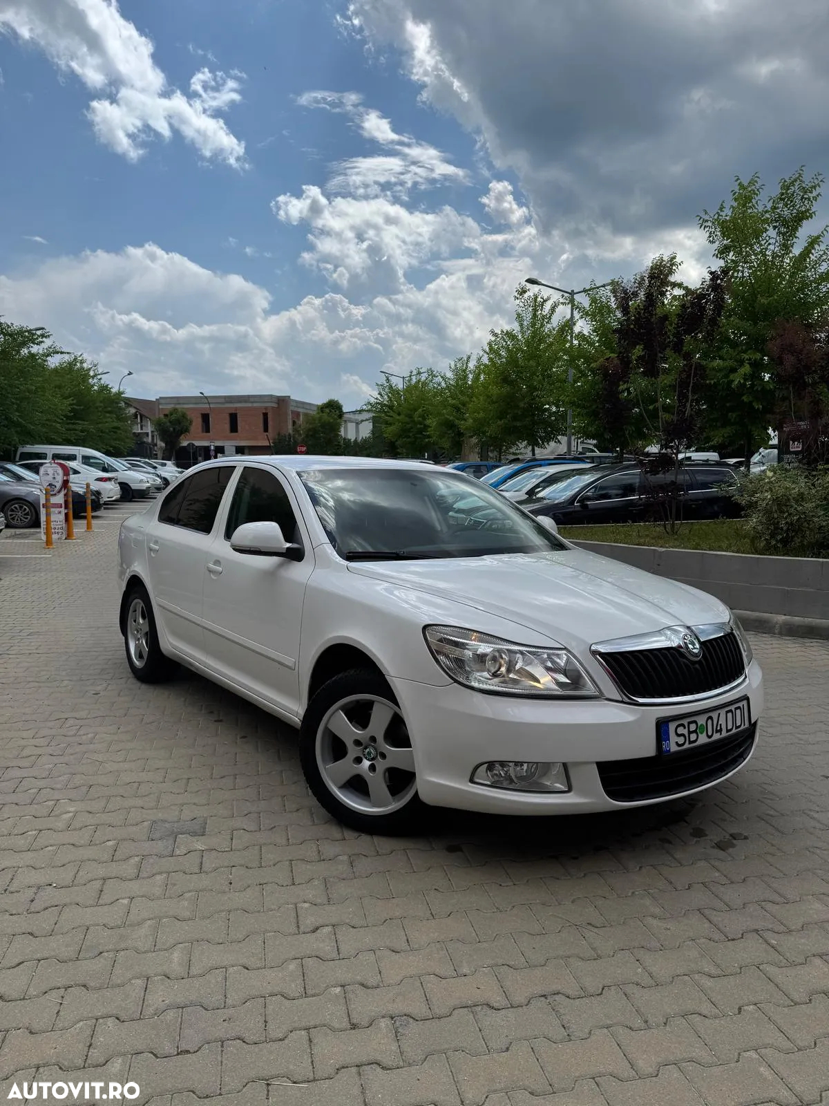 Skoda Octavia 1.6 MPI Ambiente - 9