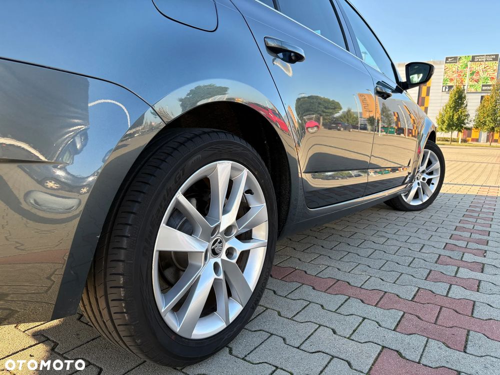 Skoda Octavia 1.4 TSI Style DSG - 4