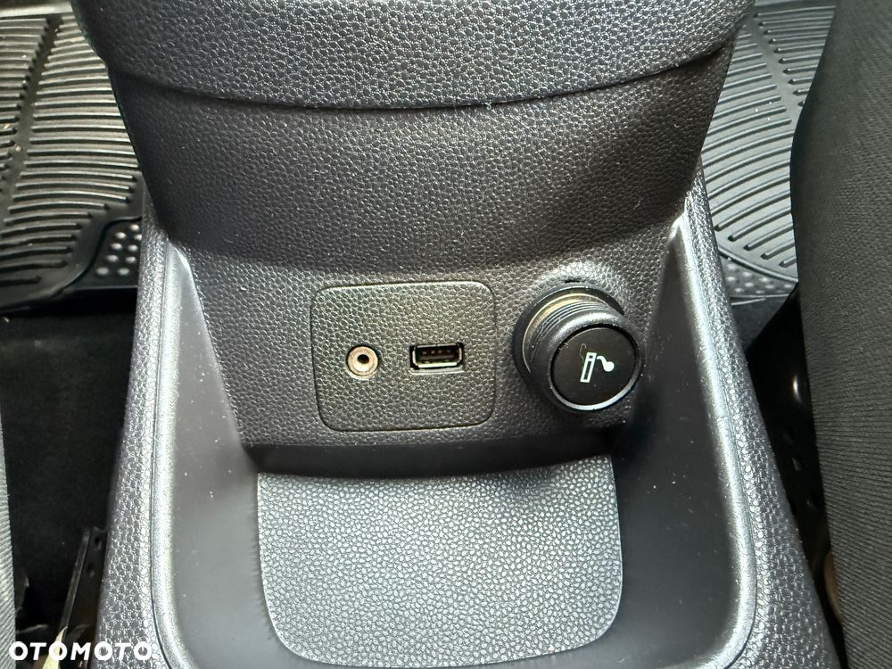 Ford Fiesta - 27
