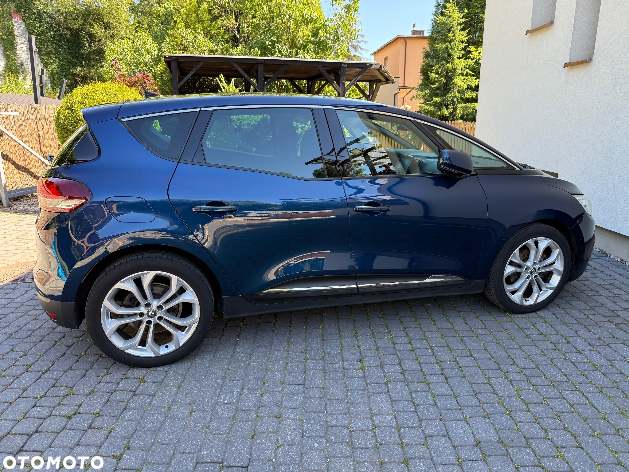 Renault Scenic TCe 140 GPF BUSINESS EDITION - 16