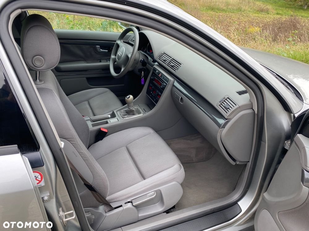 Audi A4 - 24