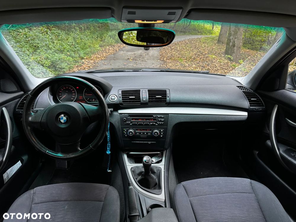 BMW Seria 1 118d - 4
