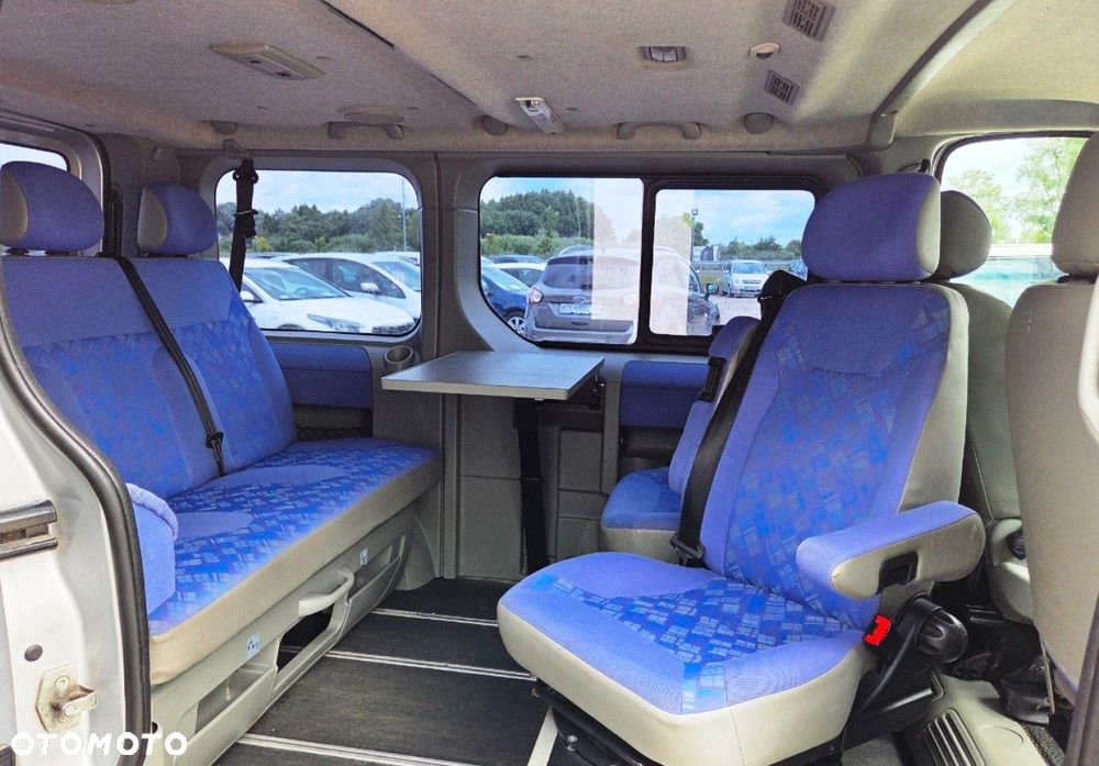Opel Vivaro - 21