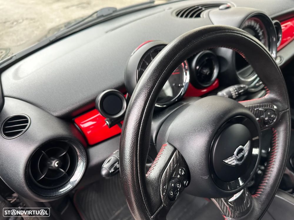 MINI 3 Portas John Cooper Works - 30