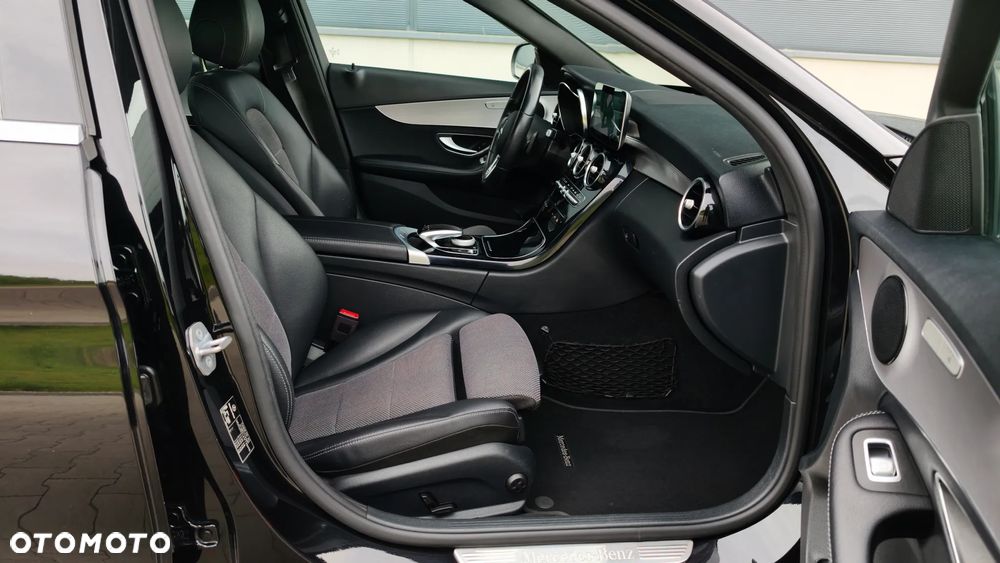 Mercedes-Benz Klasa C 220 d 9G-TRONIC Avantgarde - 16