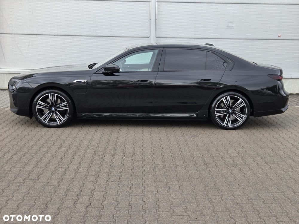 BMW Seria 7 M760e PHEV xDrive sport - 3