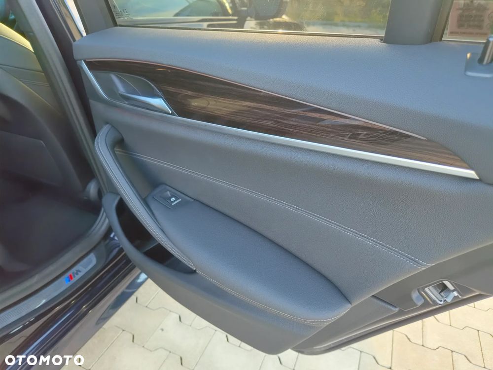 BMW Seria 5 - 18