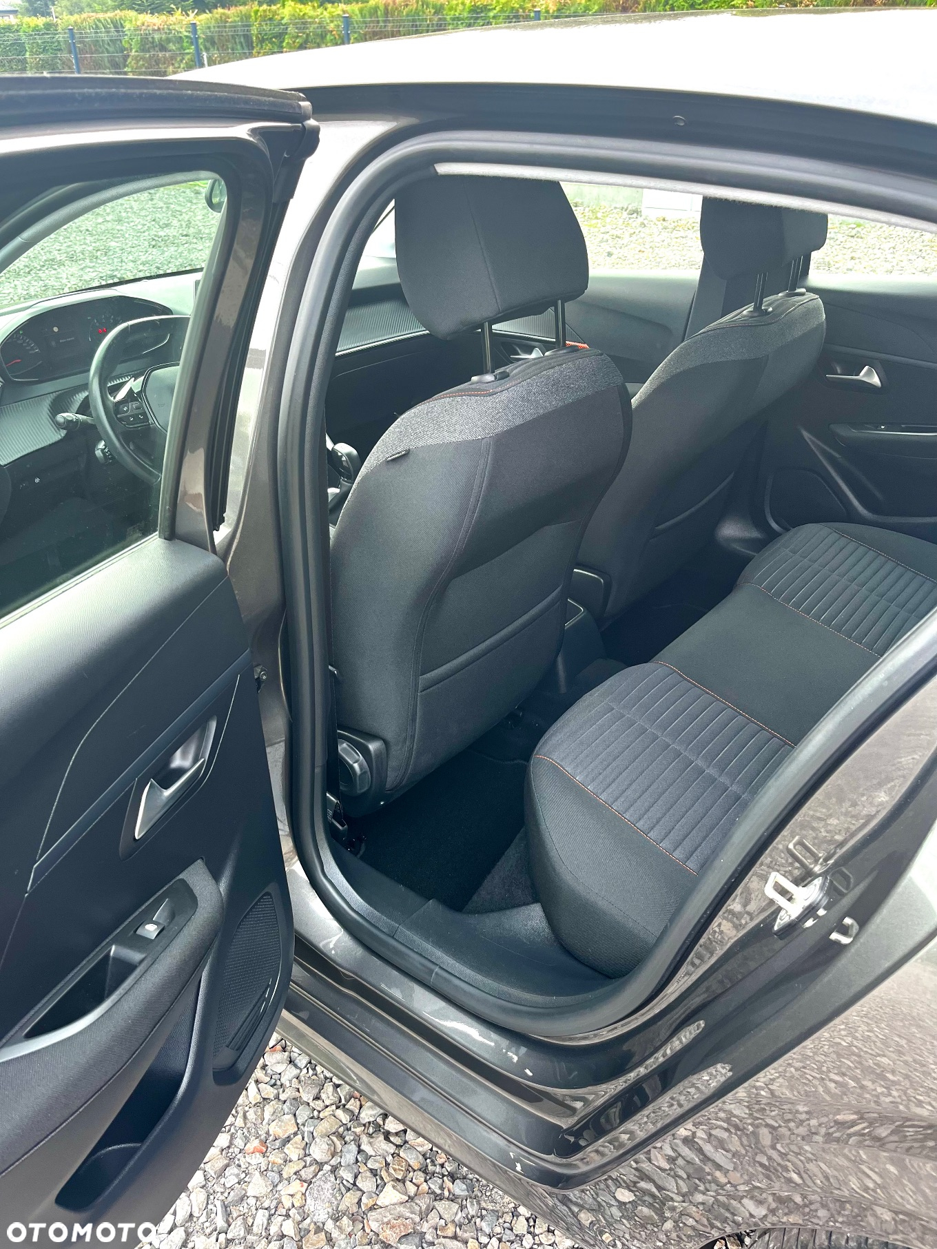 Peugeot 208 PureTech 75 Allure - 9