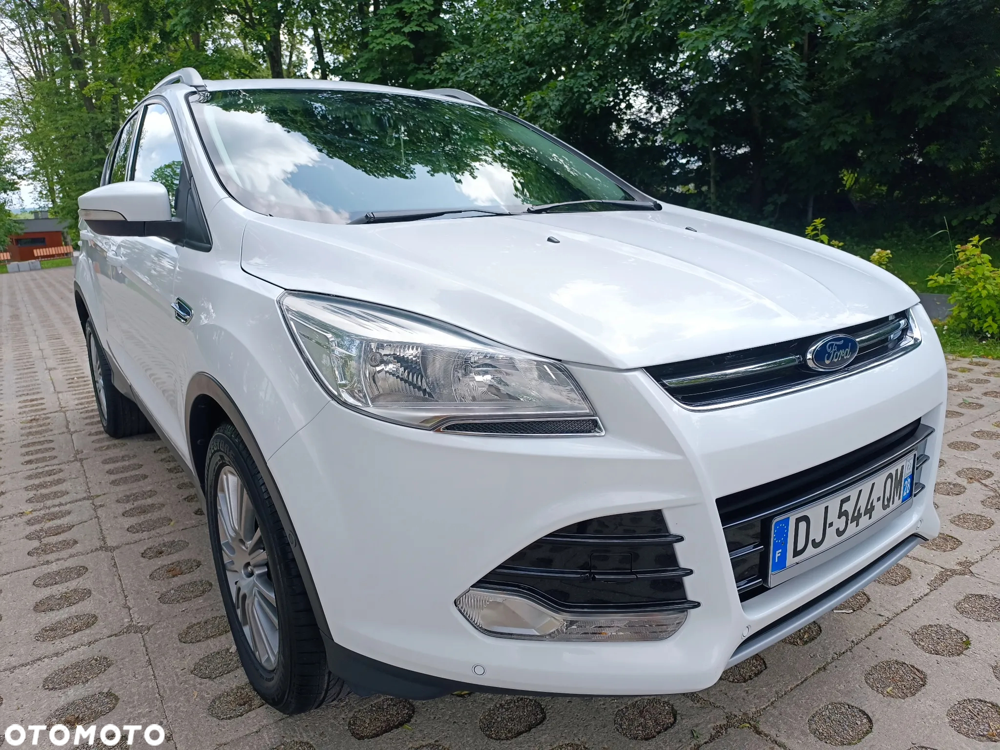 Ford Kuga 2.0 TDCi 2x4 Titanium - 15