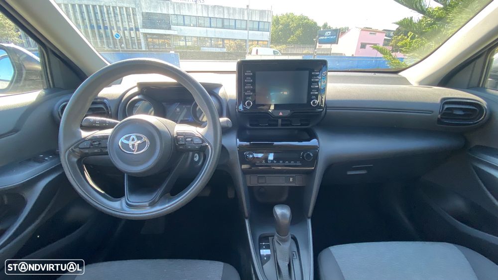 Toyota Yaris Cross 1.5 HDF Comfort - 24