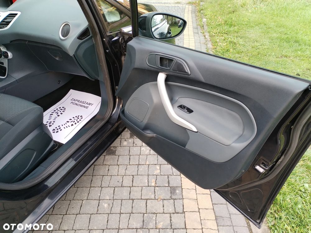 Ford Fiesta - 10