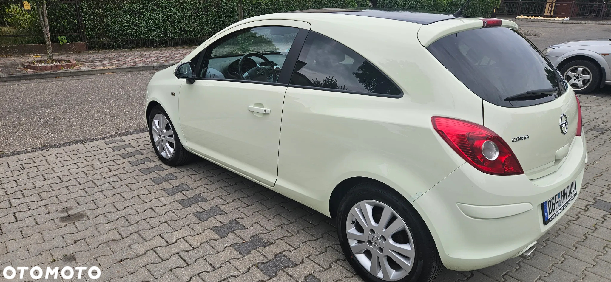 Opel Corsa 1.4 16V Satellite - 6