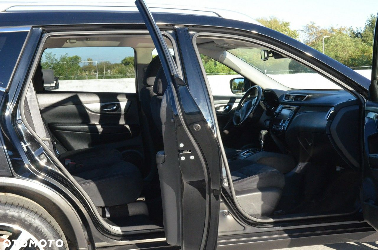 Nissan X-Trail 1.6 DCi Tekna 2WD Xtronic 7os - 32