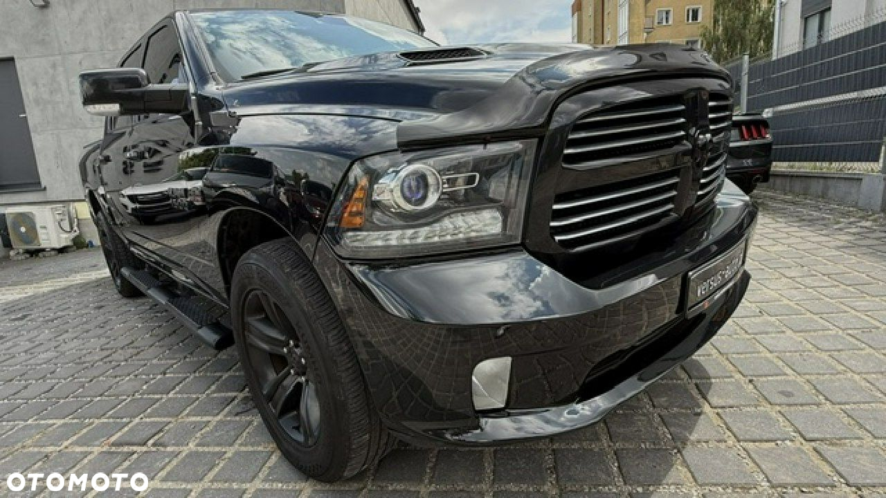 Dodge RAM - 38