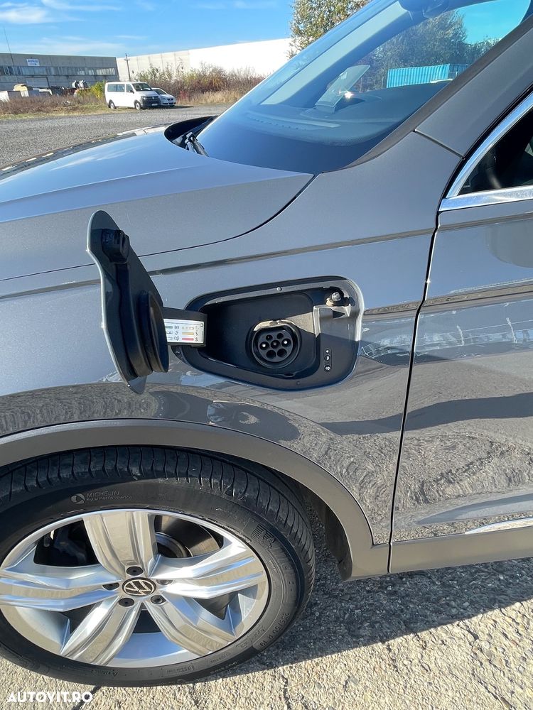 Volkswagen Tiguan - 13