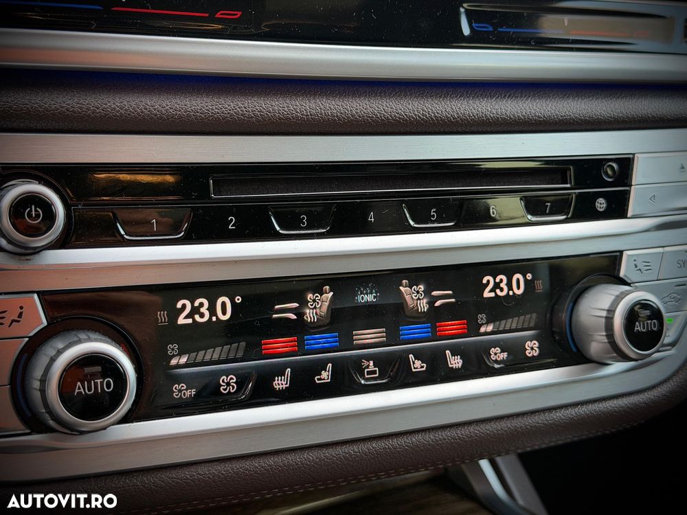 BMW Seria 7 730d BluePerformance Edition Exclusive - 24