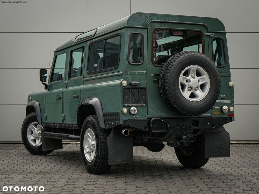 Land Rover Defender - 11