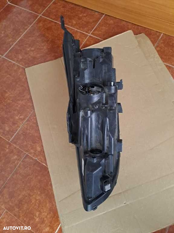 Far dreapta Hyundai i30 an 2017-2020 original cod 92102G4020 - 4