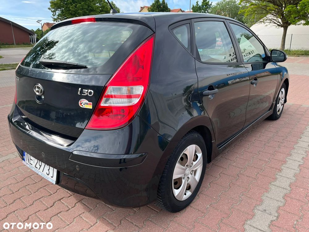 Hyundai i30 1.4 FIFA WM Edition - 15