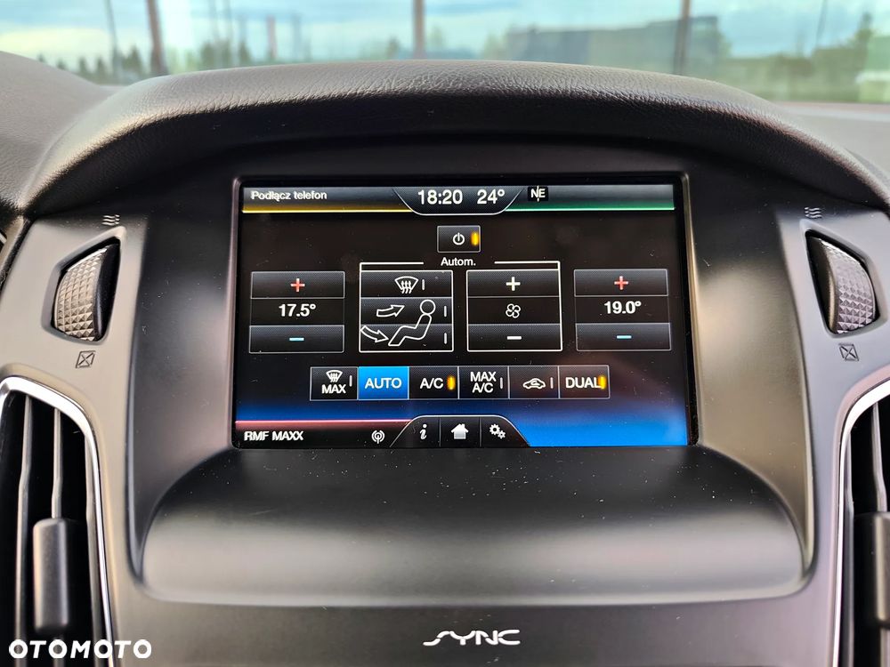 Ford Focus 1.0 EcoBoost Titanium - 22