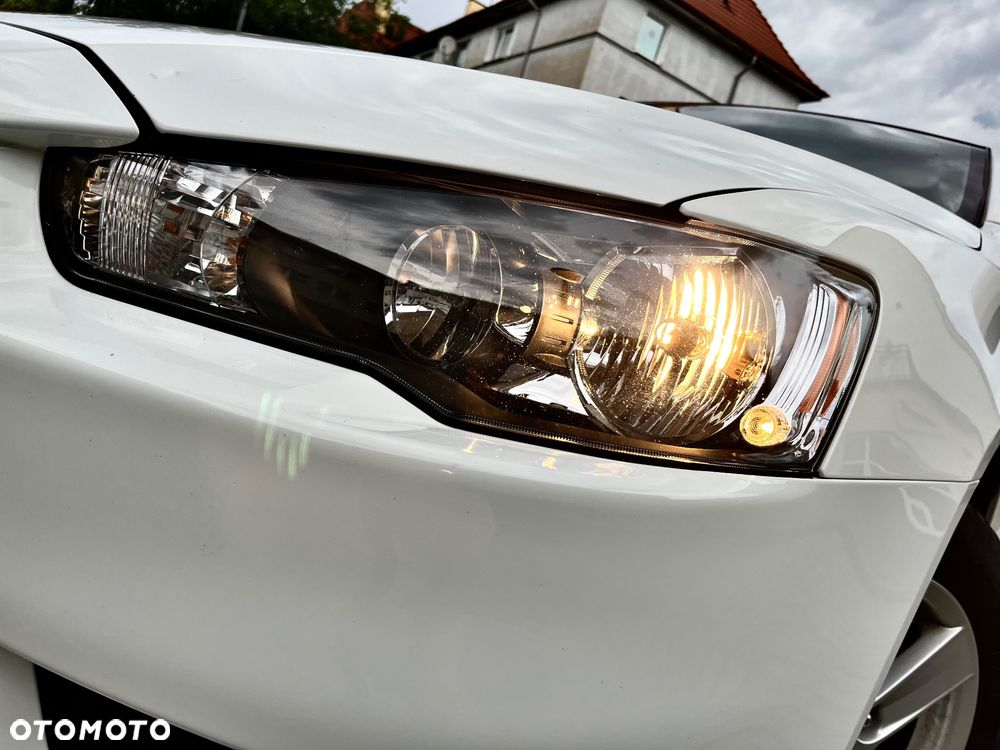 Mitsubishi Lancer 1.5 Inform - 3