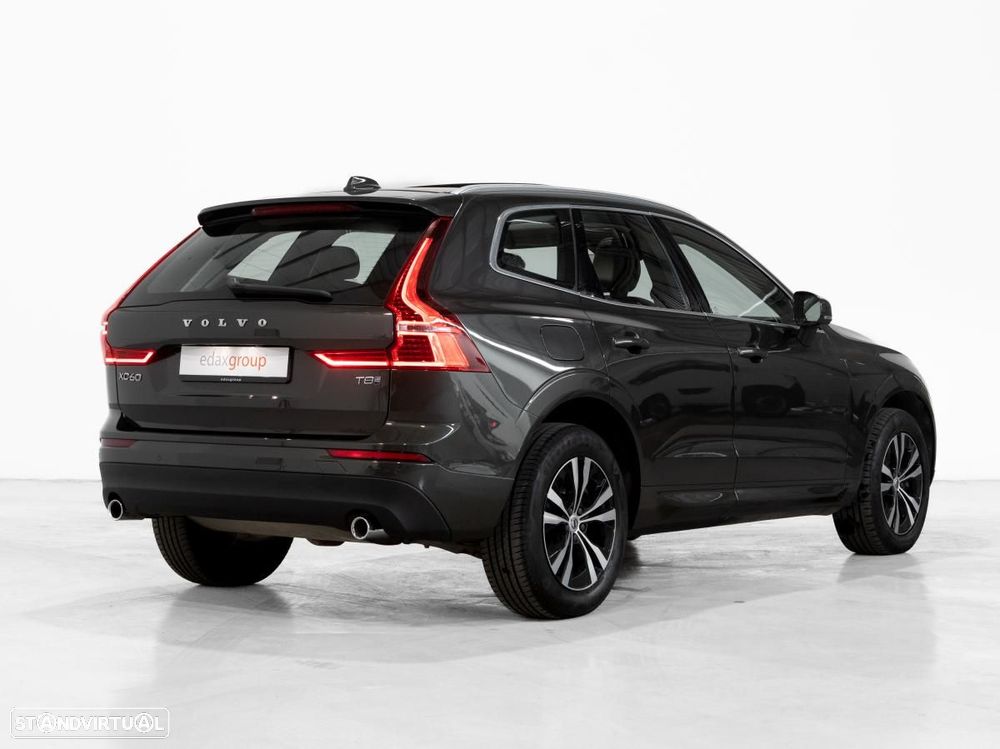 Volvo XC 60 2.0 T8 PHEV Momentum Plus AWD - 3