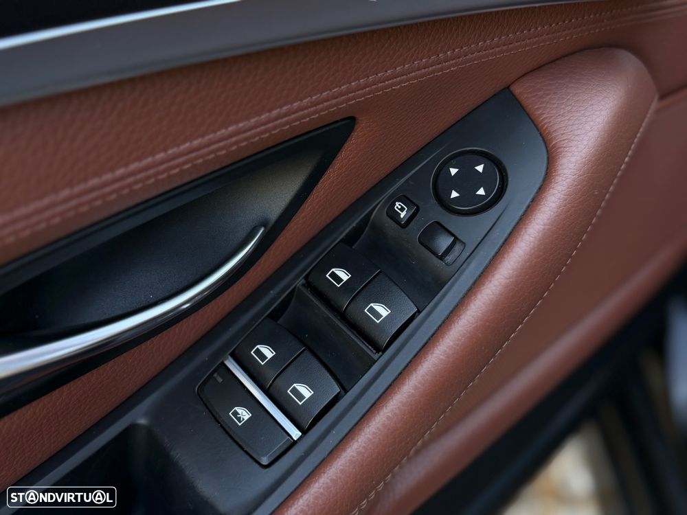 BMW 520 Gran Turismo d Aut. - 19