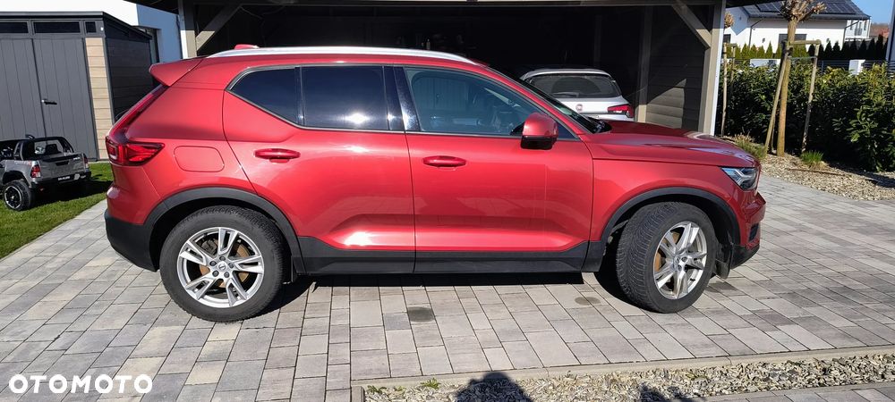 Volvo XC 40 D4 AWD Momentum Pro - 4