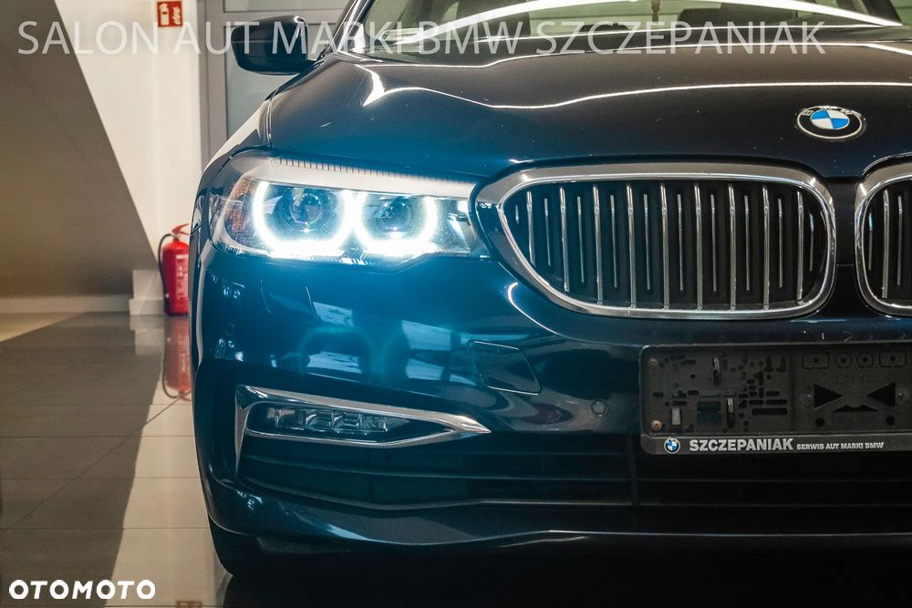 BMW Seria 5 520d xDrive Luxury Line - 3