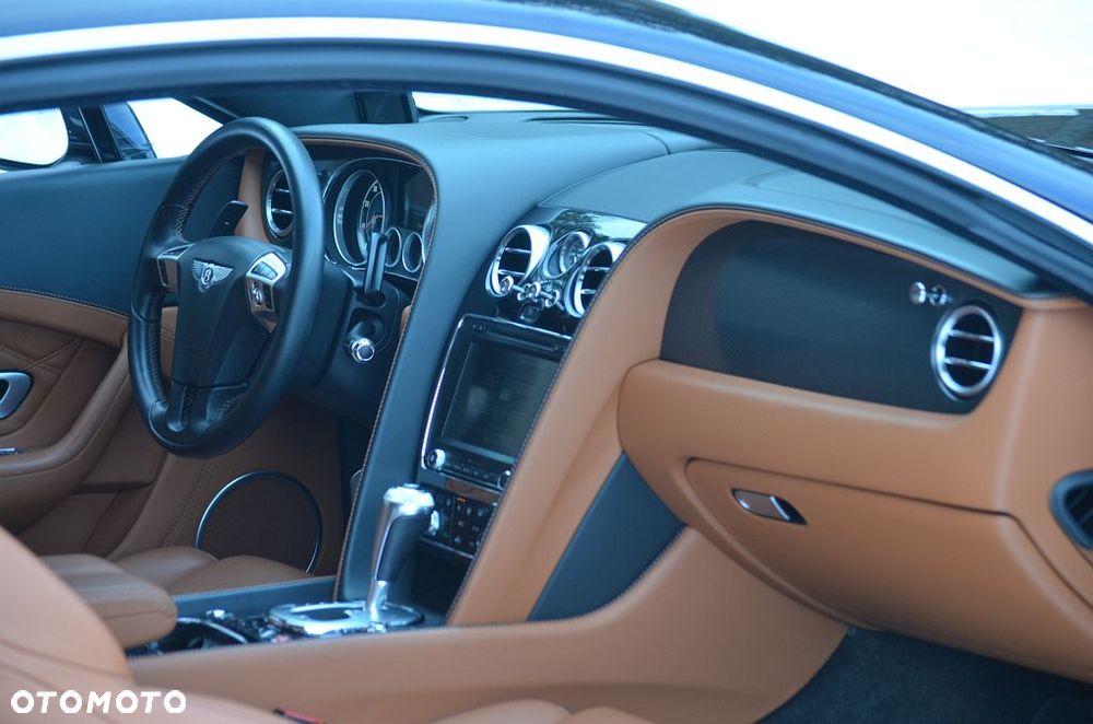 Bentley Continental GT Speed - 39