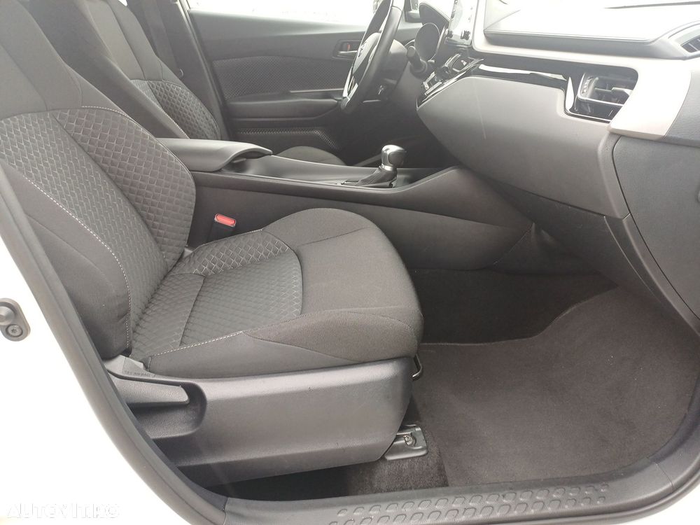 Toyota C-HR 1.8 HSD 122 CP 4x2 CVT C-enter - 25
