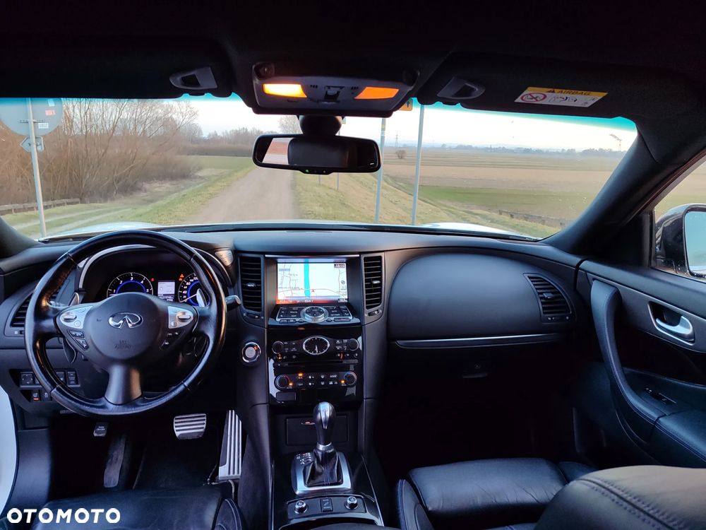 Infiniti Q70 3.0d S - 15