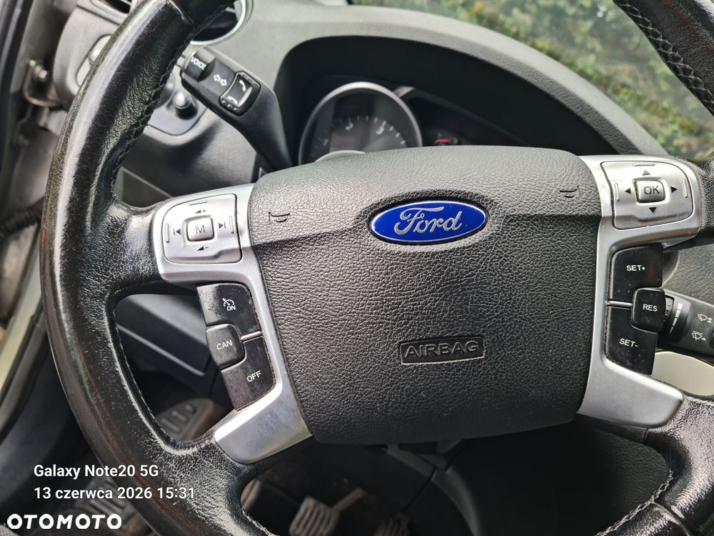 Ford S-Max - 35