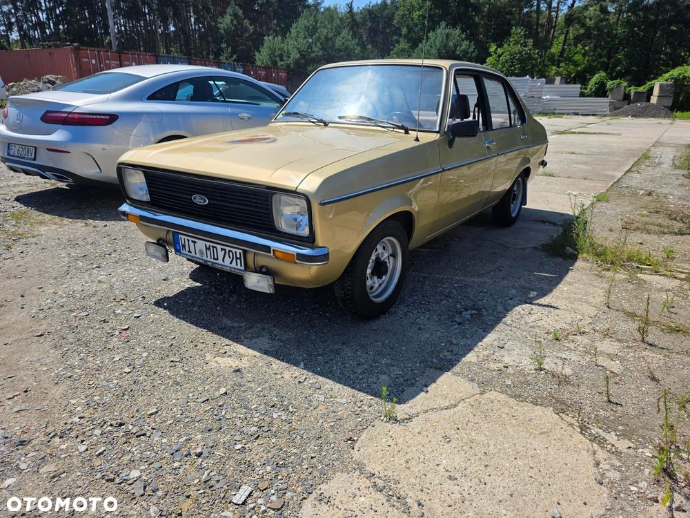 Ford Escort - 1