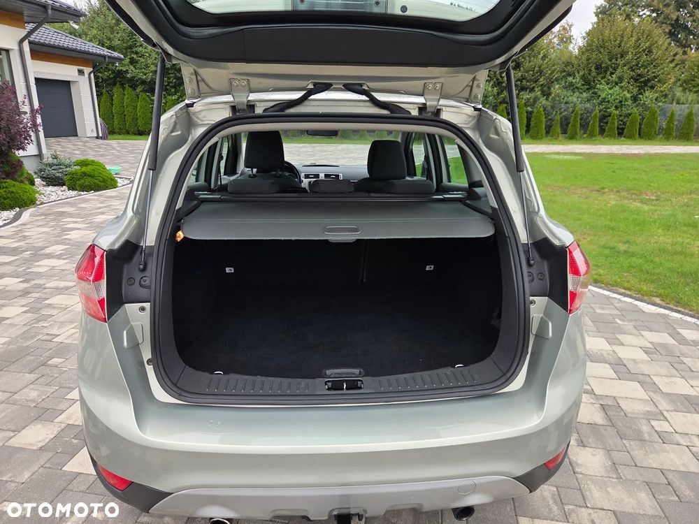 Ford Kuga 2.0 TDCi 4x4 Titanium - 24