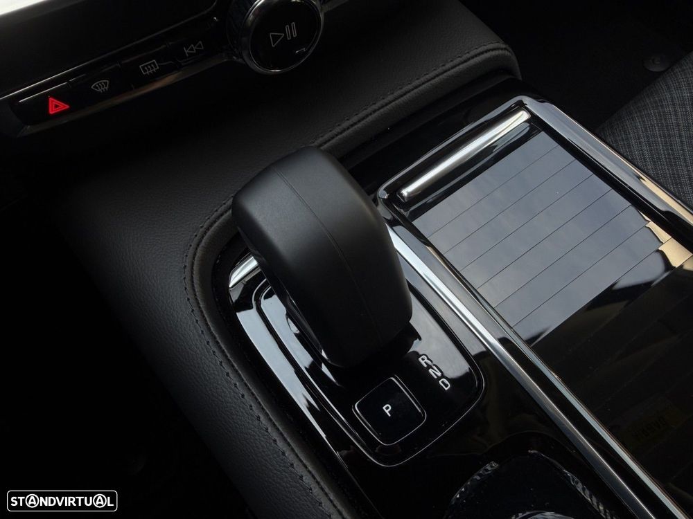 Volvo V60 2.0 T6 AWD TE Core - 31