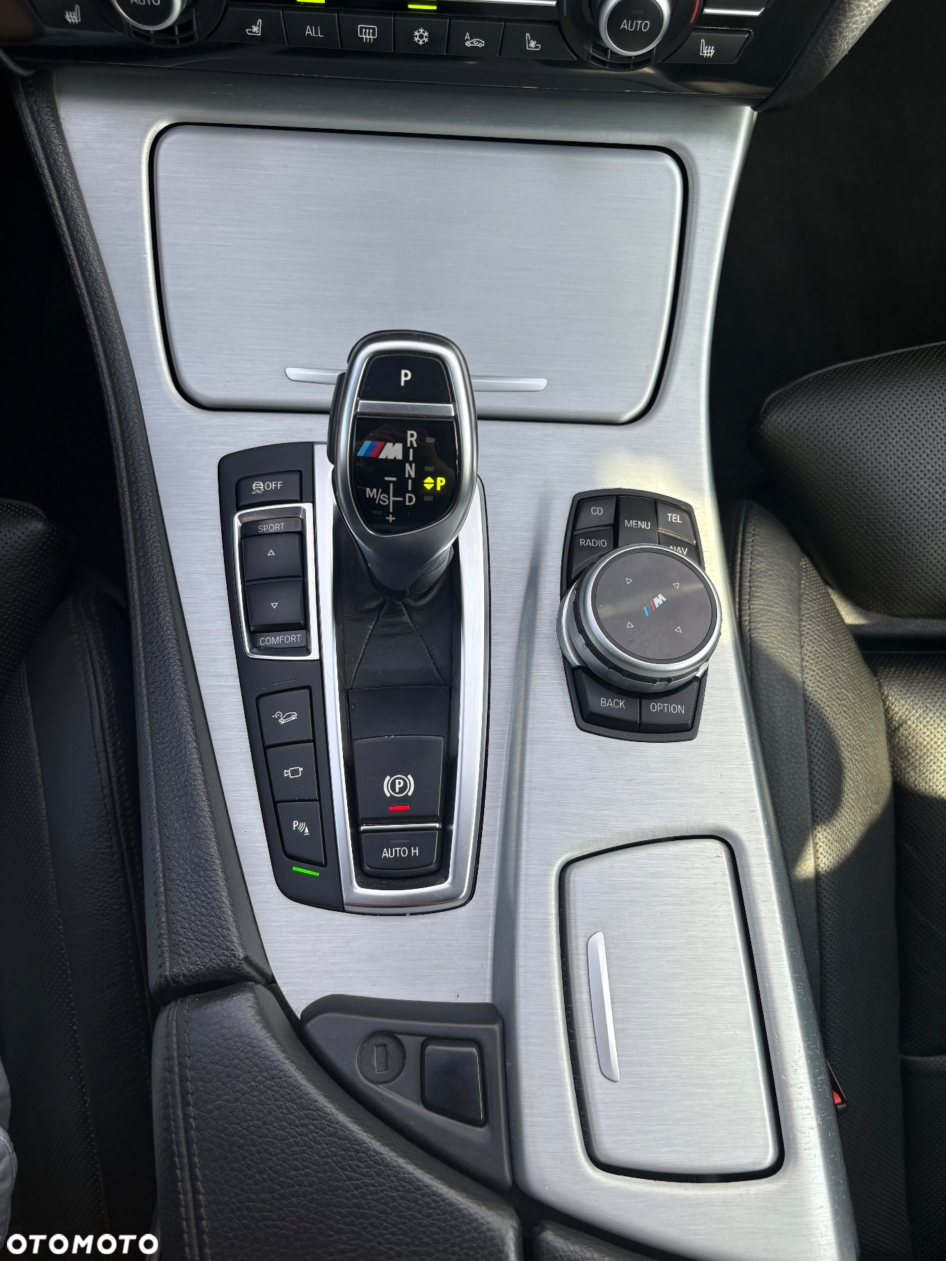 BMW Seria 5 535d xDrive Touring Modern Line - 33