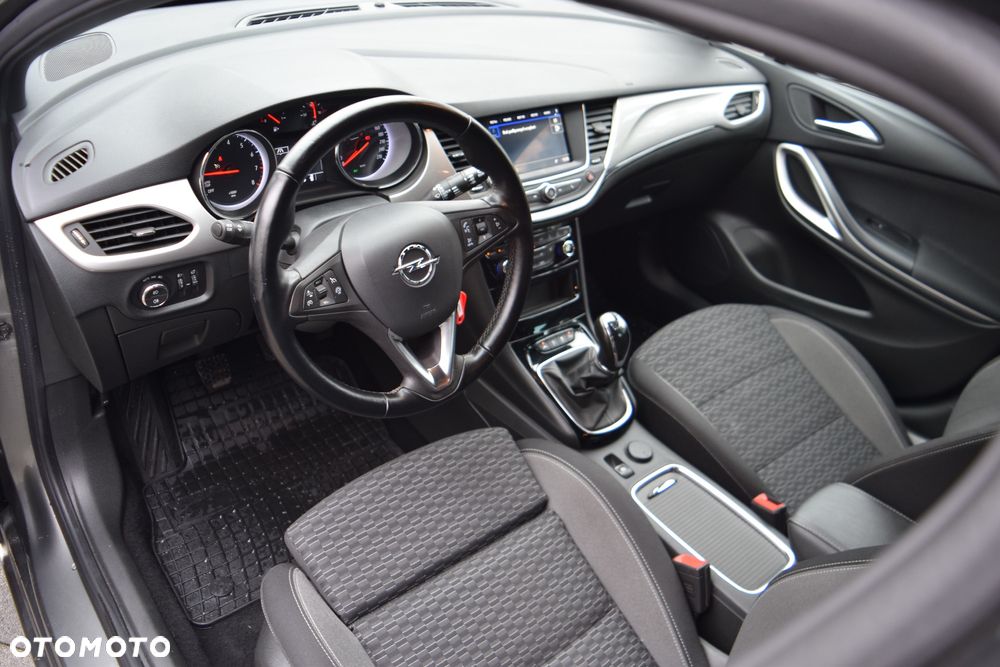 Opel Astra 1.2 T GS Line S&S - 10