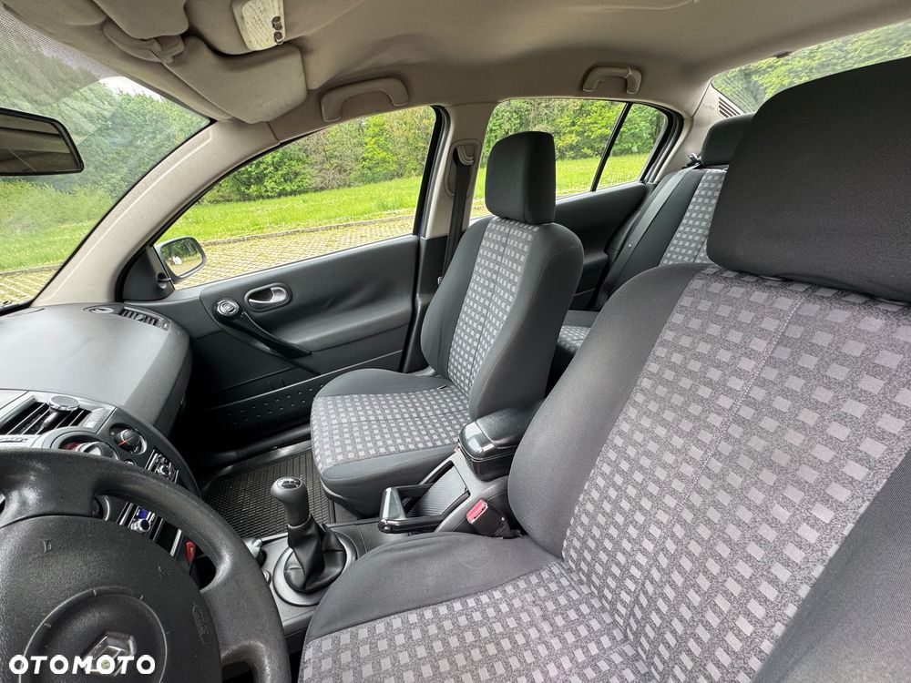 Renault Megane 1.5 dCi Confort Authentique - 7